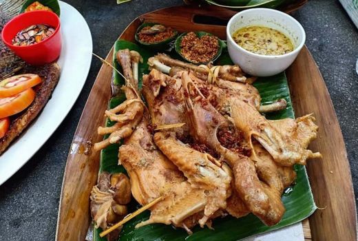 Waroeng Pohon, Makan Layaknya di Kebun Belakang Rumah - GenPI.co JOGJA