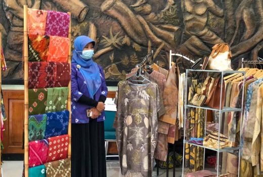 Batik Jadi Komoditi Ekspor Tiongkok, Ini Kata Kemenperin - GenPI.co JOGJA