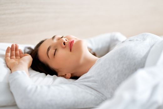 Tidur di Lantai Manfaatnya Wah Banget, Tubuh Makin Sehat - GenPI.co JOGJA