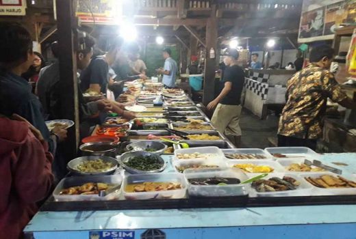 Angkringan Wijilan Kang Harjo: Nongkrong Asyik, Makan Kenyang - GenPI.co JOGJA