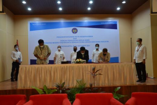 UNY Kerja Sama dengan Dunia Usaha Hadapi Industri 4.0 - GenPI.co JOGJA
