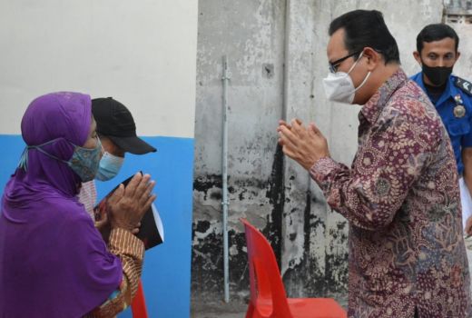 Wawali Yogyakarta Beri Bantuan Korban Kebakaran Notoprajan - GenPI.co JOGJA