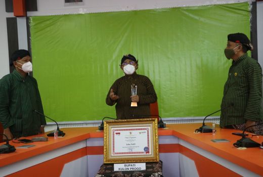 Keren! Cabai Paku Dapat Penghargaan Inovasi Pelayanan Publik 2021 - GenPI.co JOGJA