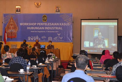 Selamatkan Ekonomi, Ini Imbauan Wawali Yogyakarta ke Perusahaan - GenPI.co JOGJA