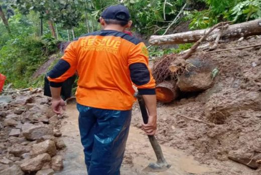 Longsor Tutup Akses Menuju Objek Wisata Kedung Pedut Kulon Progo - GenPI.co JOGJA