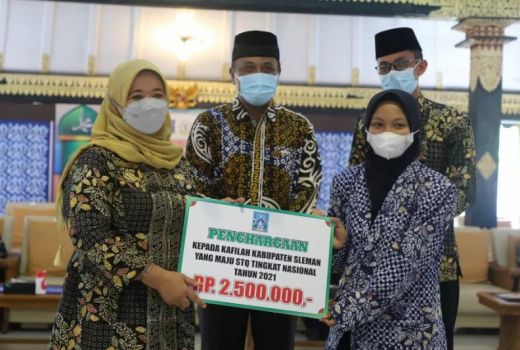 Menang 11 Lomba, Kecamatan Mlati Juara Umum MTQ Sleman 2021 - GenPI.co JOGJA