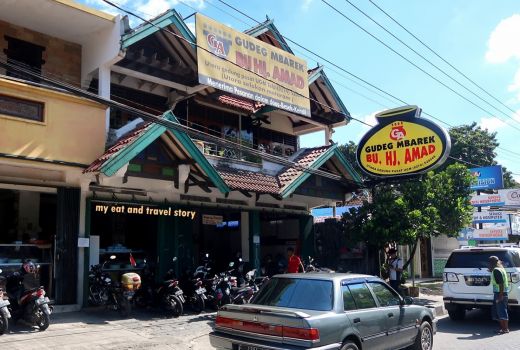 Gudeg Bu Hj. Ahmad, Gurihnya Lezat Banget, Cocok Buat Oleh-oleh - GenPI.co JOGJA