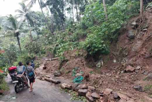 5 Kecamatan Langganan Longsor, BPBD Kulon Progo akan Tambah EWS - GenPI.co JOGJA