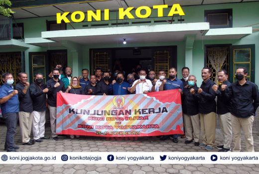 Kunker ke KONI Yogya, KONI Blitar Tertarik Adaptasi Program KKO - GenPI.co JOGJA