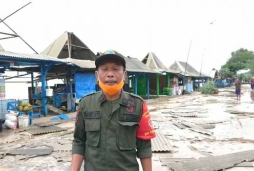 Puluhan Gazebo di Pantai Gunungkidul Rusak Diterpa Angin Kencang - GenPI.co JOGJA