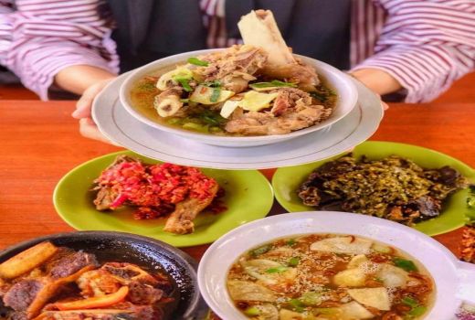 Sop Sapi di Warung Sop Serasa Sleman, Segar Banget! - GenPI.co JOGJA