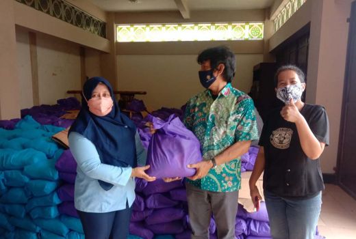 Disbud DIY Salurkan 283 Paket Bansos ke Karyawan Permuseuman - GenPI.co JOGJA