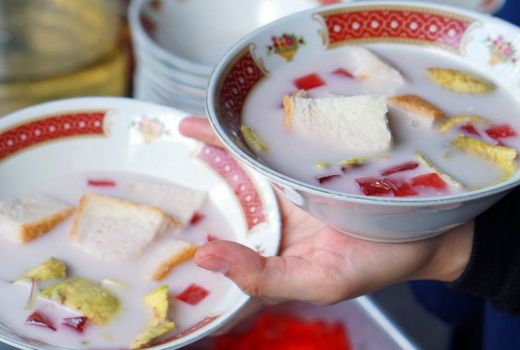 Menikmati Bistik dan Es Teler di Moerni 78, Rasanya Bikin Nagih - GenPI.co JOGJA
