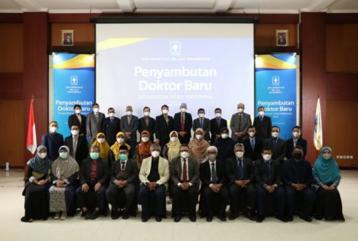 30,7 Persen Dosen UII Bergelar Doktor, Lampaui Rata-rata Nasional - GenPI.co JOGJA