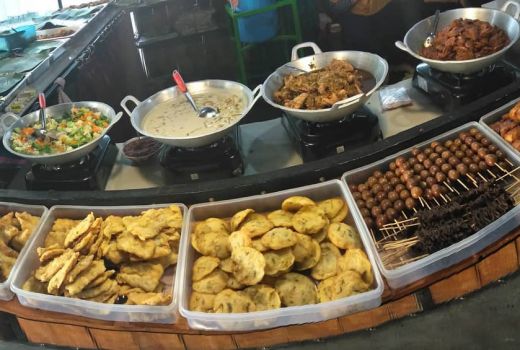 Pedasnya Nasi Langgi Pak Man yang Legendaris di Malam Hari - GenPI.co JOGJA