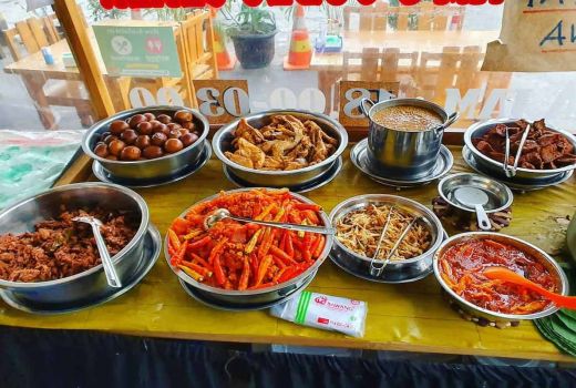 Bikin Ngiler! Gurihnya Bubur Ayam di Gudeg Ceker Bagong Sleman - GenPI.co JOGJA