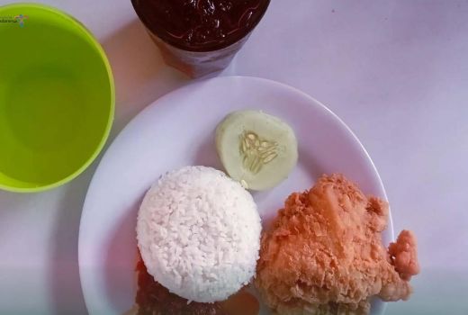 Ayam Goreng Cak Yunus di Yogyakarta, Rasanya Istimewa - GenPI.co JOGJA