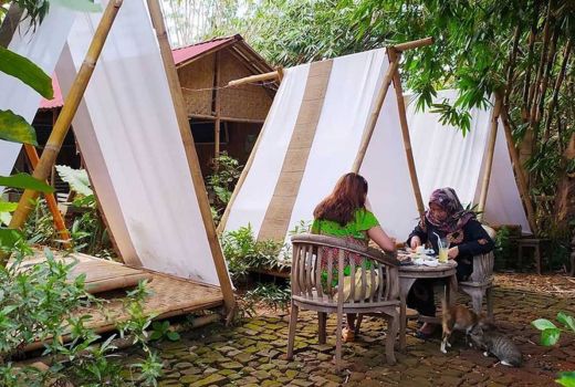Pawon Mbah Mar di Gamplong Sleman, Nuansanya Pedesaan Banget! - GenPI.co JOGJA