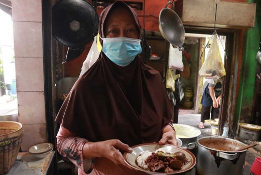 Wajib Coba! Gurihnya Brongkos Handayani di Kota Yogyakarta - GenPI.co JOGJA