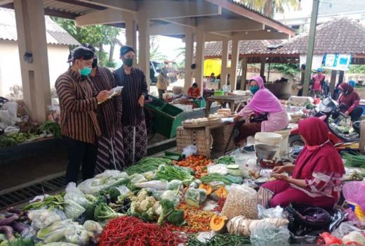 Pedagang di Kulon Progo Ogah Jual Minyak Goreng Sesuai HET - GenPI.co JOGJA