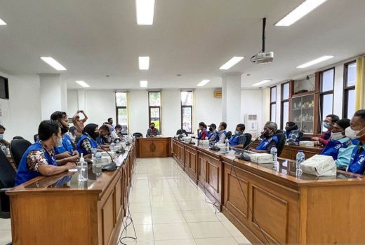 Tak Bisa Jualan di Malioboro, Pedagang Asongan Mengadu ke Pansus - GenPI.co JOGJA