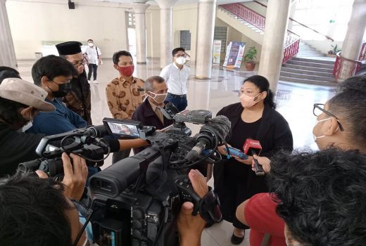 Gaduh di Facebook, Dosen UGM Karna Wijaya Minta Maaf - GenPI.co JOGJA