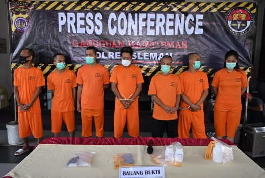 Buat Kejahatan, 1 Perempuan dan 7 Pria Ditangkap Polisi Sleman - GenPI.co JOGJA