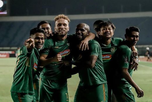 PSS Sleman vs Borneo FC, Boaz Solossa Diragukan Tampil - GenPI.co JOGJA