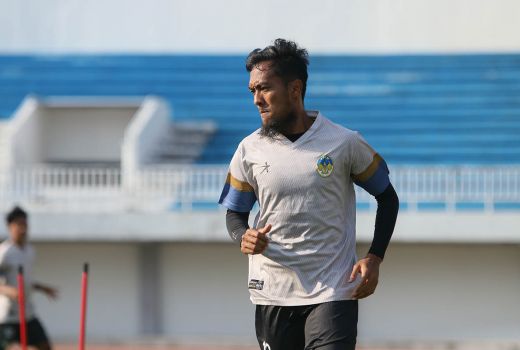Liga 2, PSIM Jogja Gaet Bek Roni Rosadi Asal Sriwijaya FC - GenPI.co JOGJA