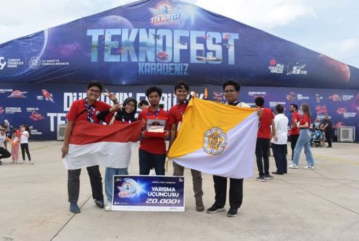 Top! UGM Juara III Kompetisi Model Satelit di Turki Teknofest - GenPI.co JOGJA