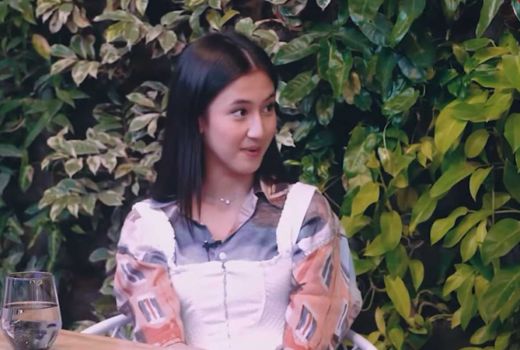 Nyanyikan Ulang Lagu Ari Lasso, Keisya Levronka: Aku Suka Banget - GenPI.co JOGJA