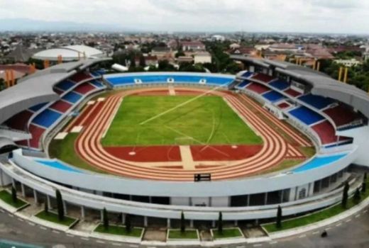 KPK Serahkan 3 Tersangka Proyek Stadion Mandala Krida ke Tim Jaksa - GenPI.co JOGJA