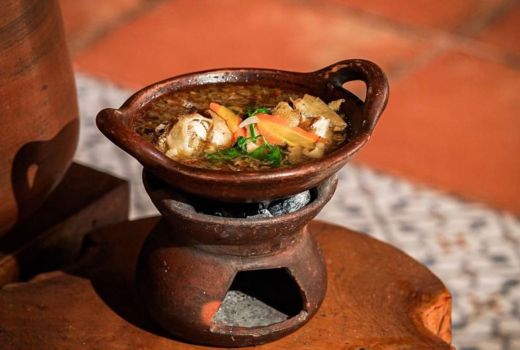 Kuliner Lezat Sop Ayam Mowo di Yogyakarta, Bikin Ngiler! - GenPI.co JOGJA
