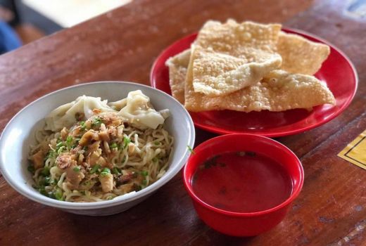 Kuliner Yamie Pangsit Pathuk di Yogyakarta, Gurih Banget! - GenPI.co JOGJA