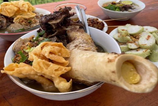 Bakso Sumsum Merapi di Yogyakarta, Kuahnya Gurih Banget! - GenPI.co JOGJA