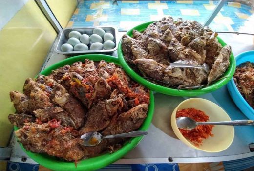 Sidat Goreng Bu Sriwanto di Yogyakarta, Ada Mangut Wader! - GenPI.co JOGJA