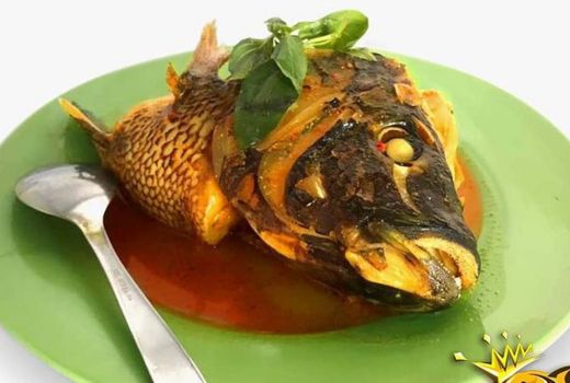 Radja Gule di Yogyakarta, Tawarkan Gulai Kepala Ikan Lezat! - GenPI.co JOGJA