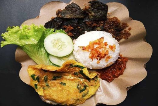 Nasi Uduk Paru Pakdi di Yogyakarta, Menu-menunya Istimewa! - GenPI.co JOGJA