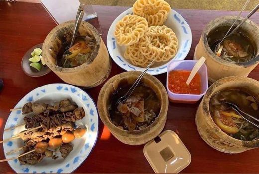 Pawon Mbah Poer di Yogyakarta, Menu Bubur Lemunya Gurih Banget! - GenPI.co JOGJA