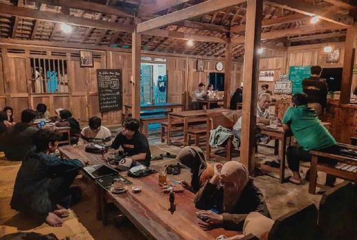 Warung Soto Kopi Lor Bale di Sleman, Menu Lezat dan Harga Murah! - GenPI.co JOGJA