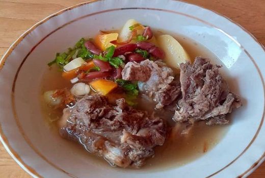 Resto Kedai Pitu di Yogyakarta, Sup Iganya Gurih Banget! - GenPI.co JOGJA