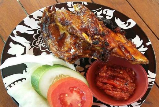 Aliandra Auto Resto di Yogyakarta, Ada Menu Ayam Bekakak! - GenPI.co JOGJA
