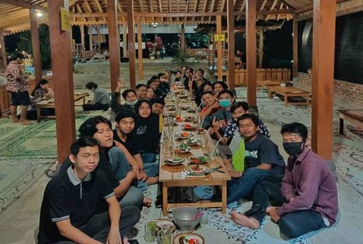 Iwak Kalen Banyubening di Yogyakarta, Ada Menu Belut Gongso! - GenPI.co JOGJA