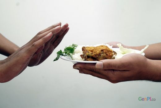 Suka Makan Banyak Saat Sedang Stres? Ini 6 Cara Menghilangkannya - GenPI.co JOGJA