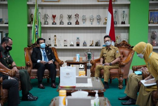 Konsul Malaysia Harap Kemudahan Perizinan Perusahaan di Pontianak - GenPI.co KALBAR