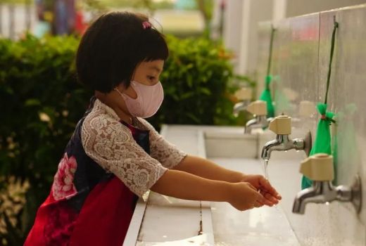 Pentingnya Mengajari Anak Cuci Tangan Sebelum 9 Bulan - GenPI.co KALBAR