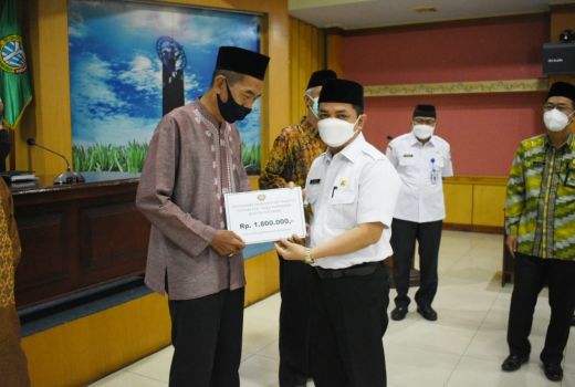 Bahasan Semangati Para Guru Ngaji: Terima Kasih Sudah Mengabdi - GenPI.co KALBAR