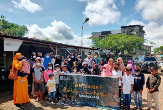Anak-anak Yatim Piatu dan Duafa Ditraktir Belanja Baju Lebaran - GenPI.co KALBAR