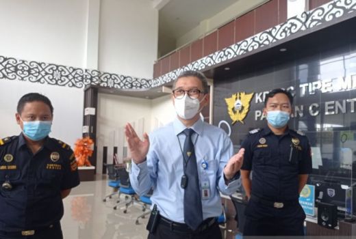 Pulang ke Indonesia, Pekerja Wajib Daftarkan IMEI Handphone - GenPI.co KALBAR