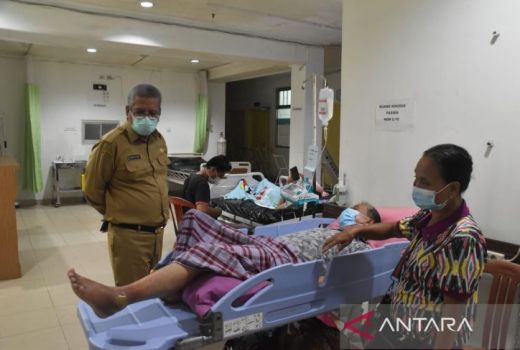 Pasien dan Sekda Kalbar Sepakat RSUD Soedarso Banyak Kekurangan - GenPI.co KALBAR